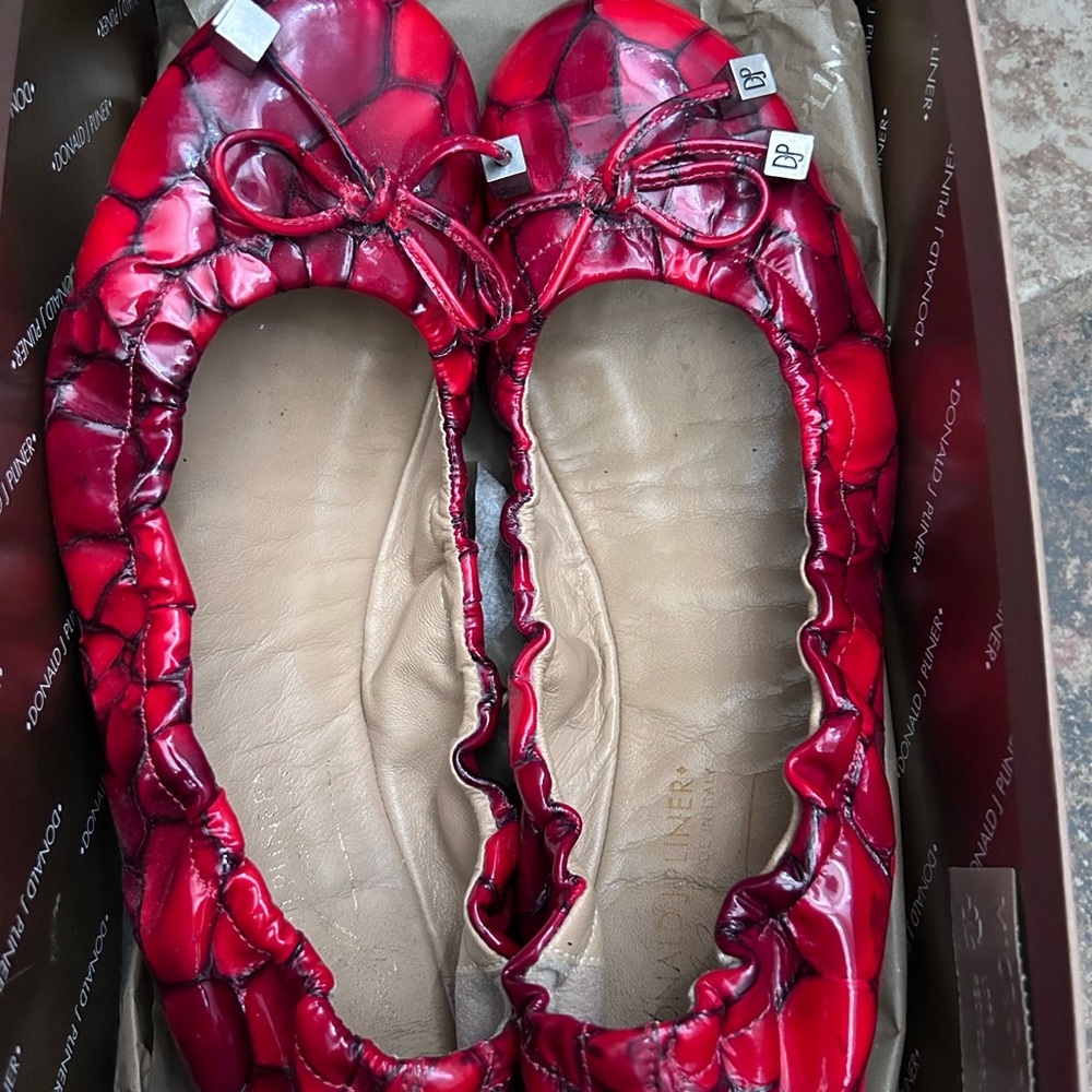 Donald J Pliner Tomato Crocca Flats 8